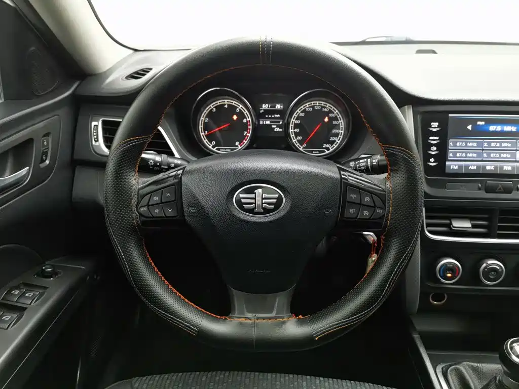 Bestune B30 — миниатюра 11
