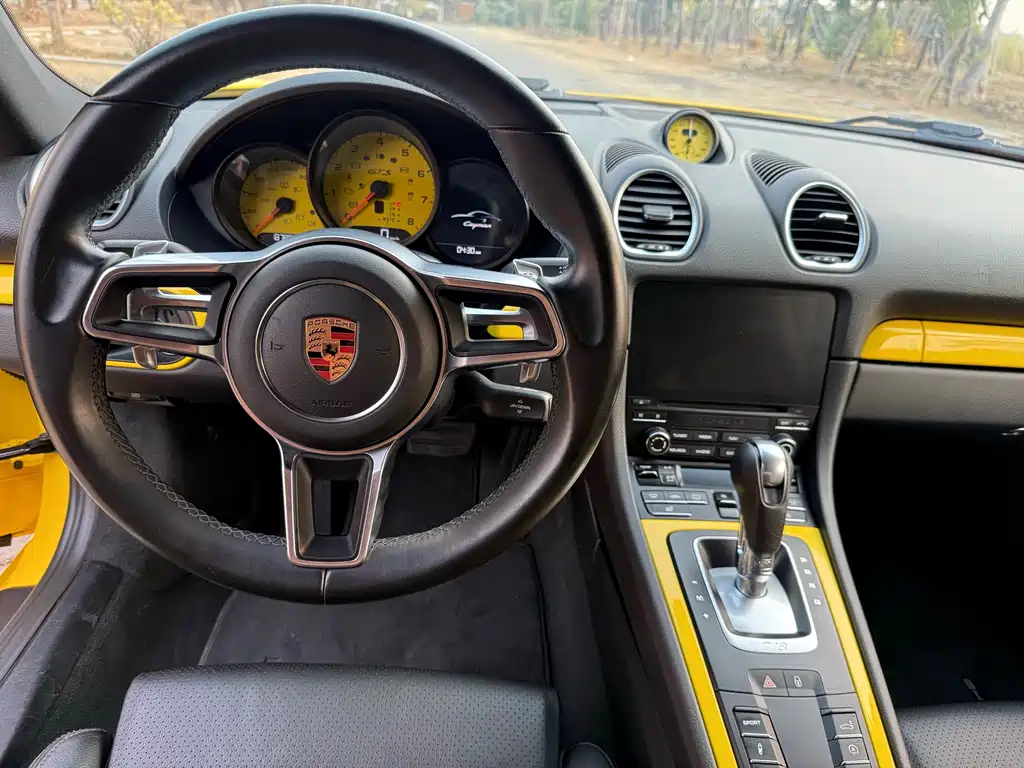 Porsche 718 2018 Cayman 2.0T