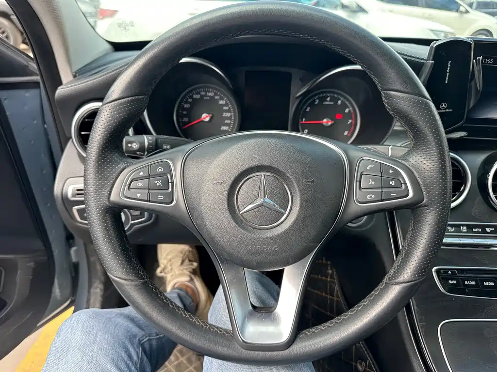 Mercedes-Benz C-Class — миниатюра 9