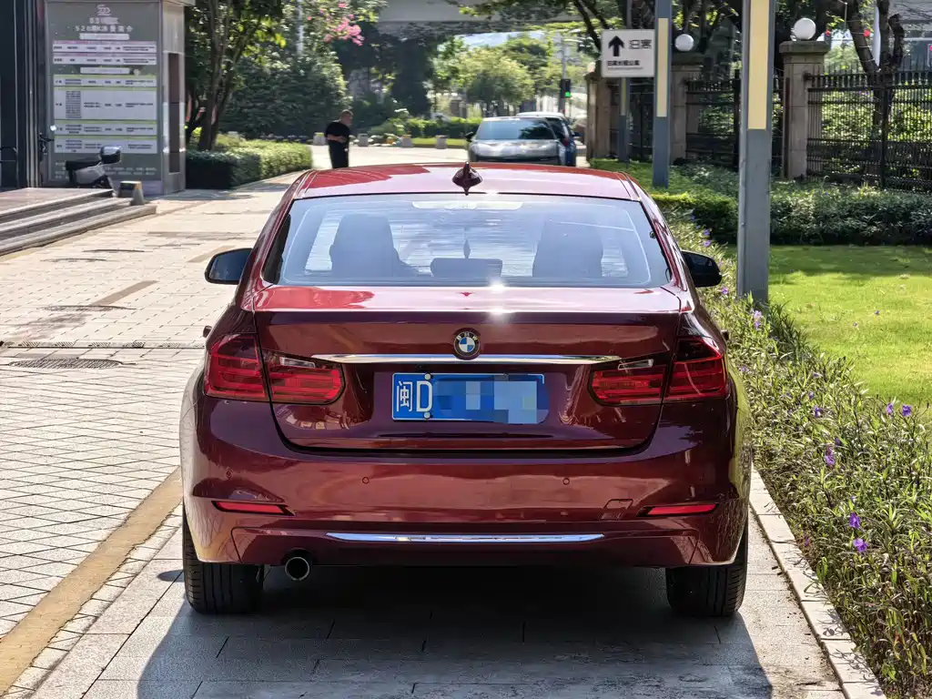 BMW 3 Series — миниатюра 5