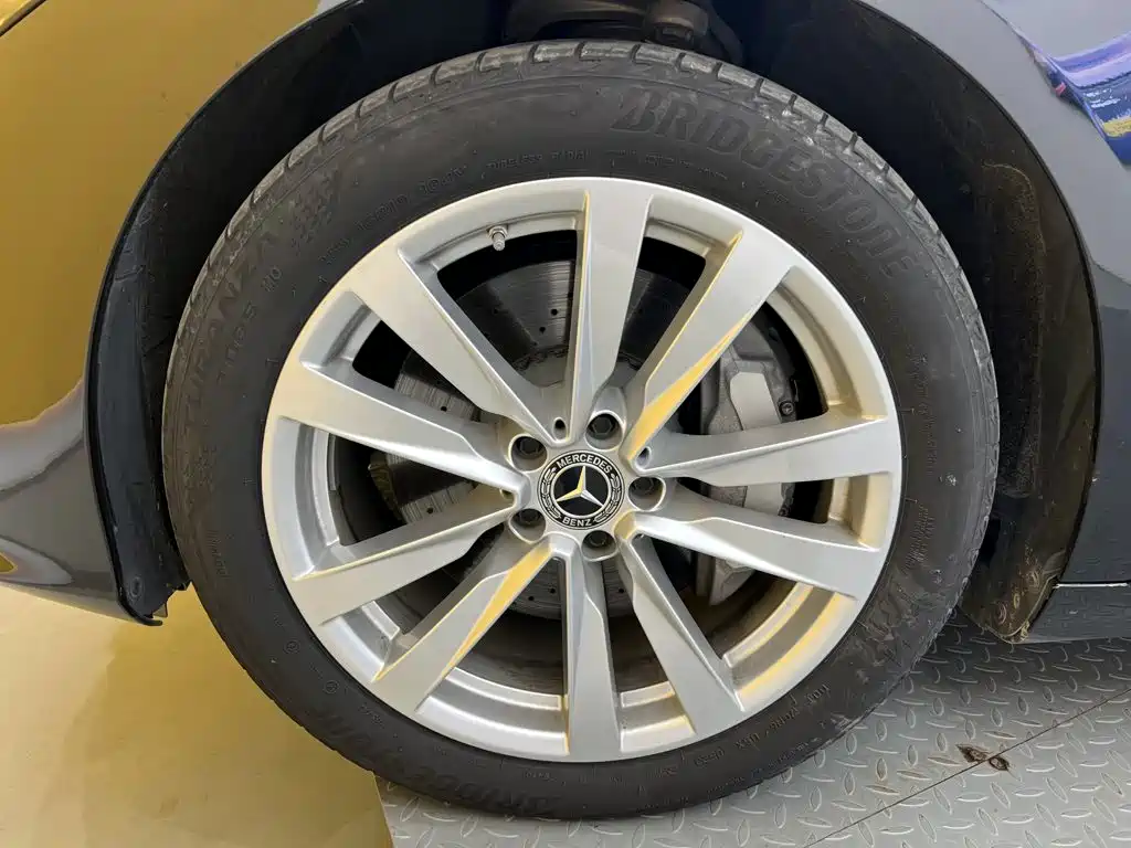 Mercedes-Benz S-Class — миниатюра 10