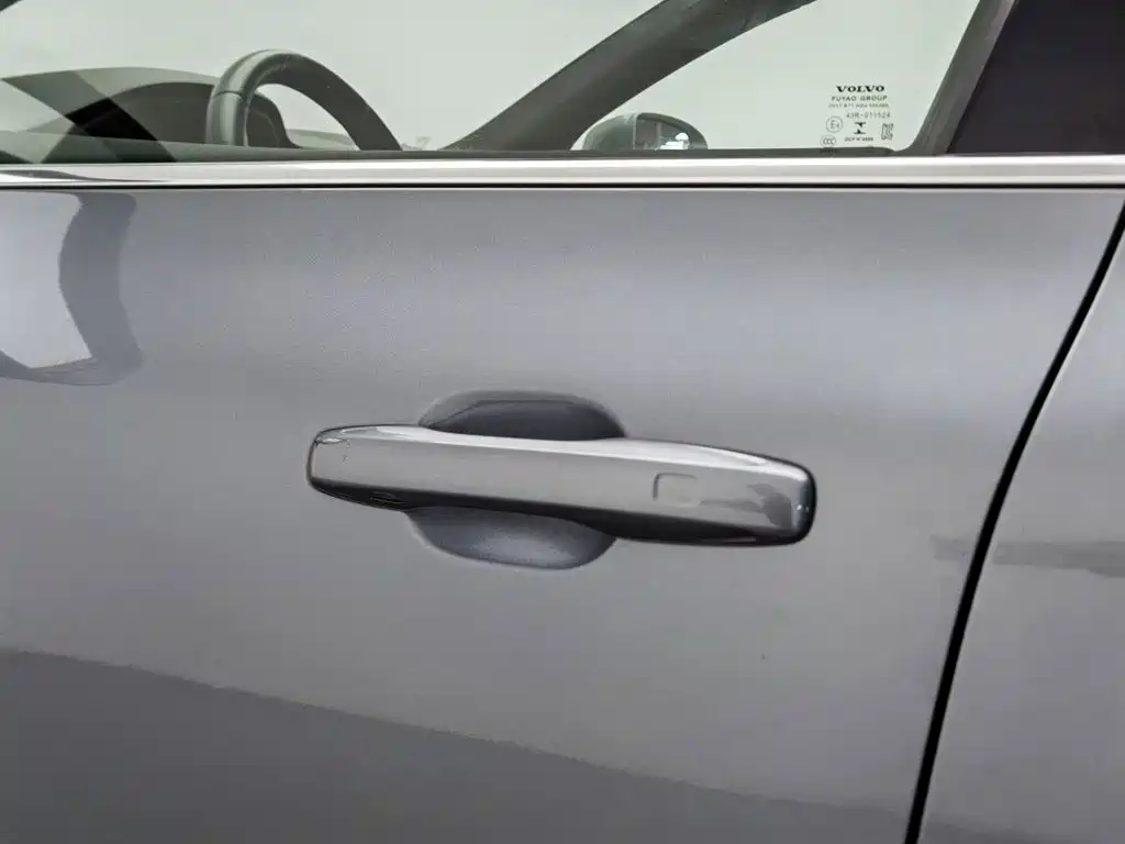 Volvo XC60 — миниатюра 18