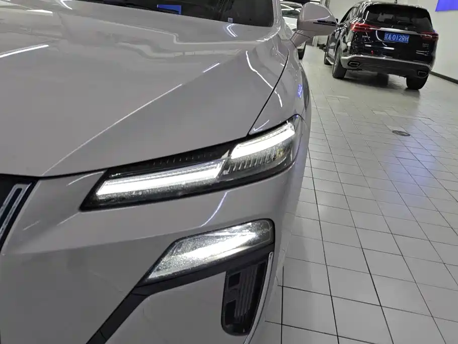 Roewe M7 DMH — миниатюра 5