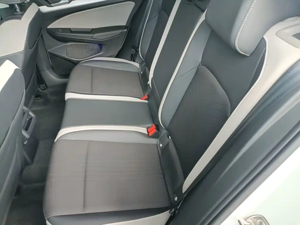 Volkswagen Golf — миниатюра 17