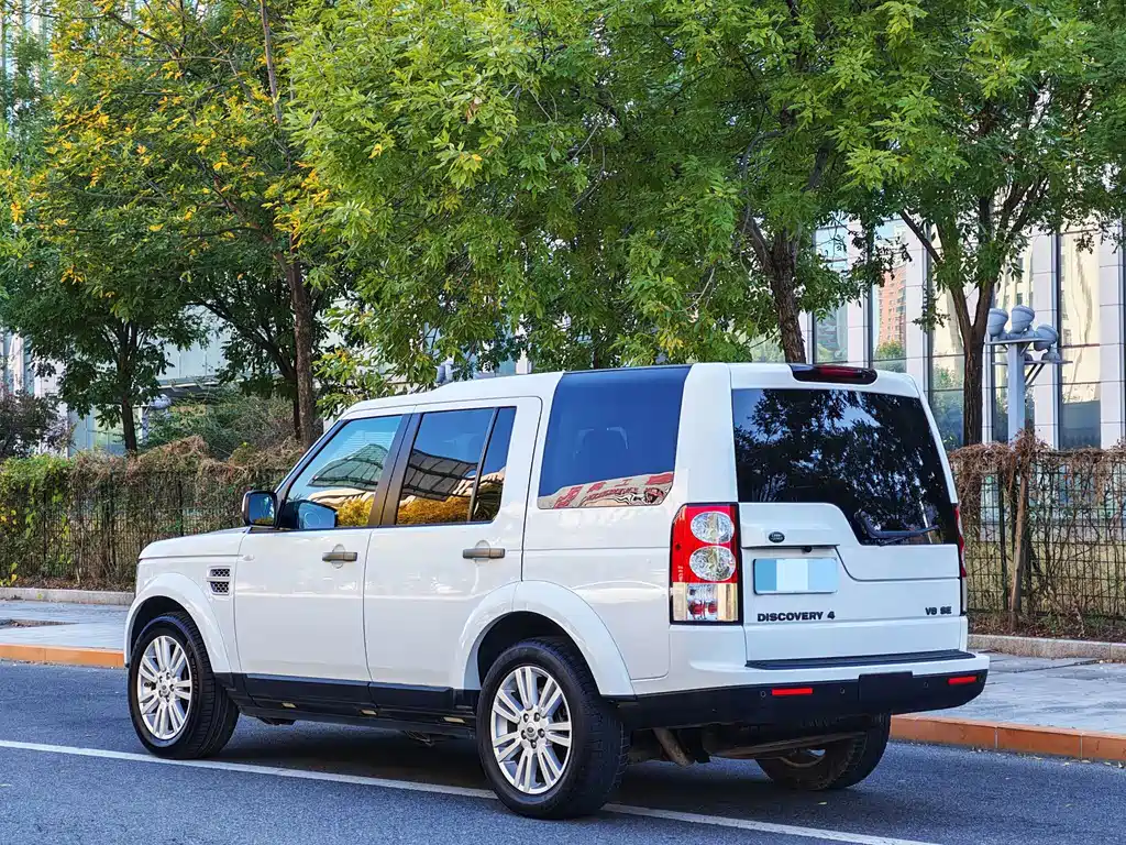 Land Rover Discovery — миниатюра 4