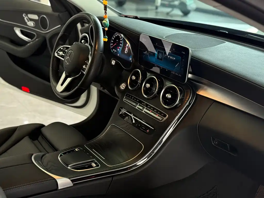 Mercedes-Benz C-Class — миниатюра 19