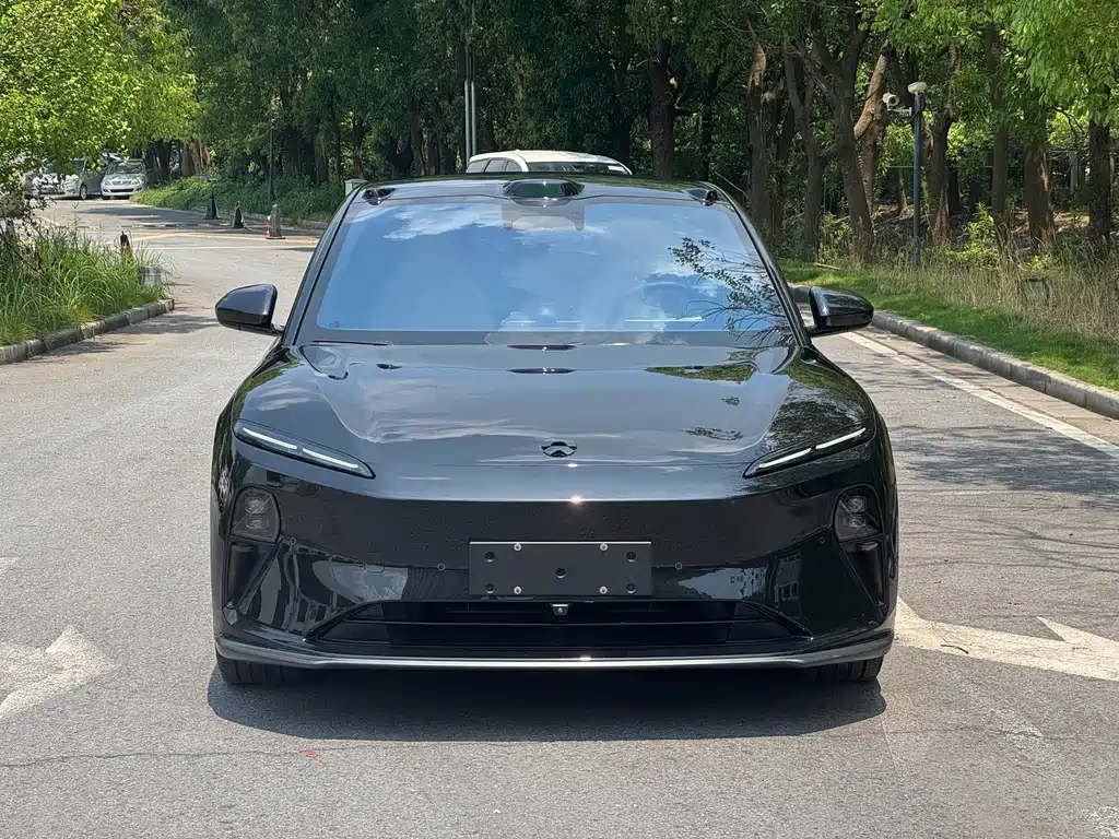 NIO ET5T — миниатюра 2