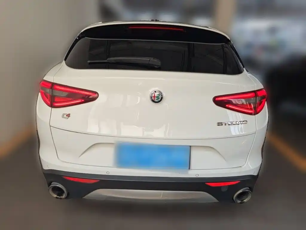 Alfa Romeo Stelvio — миниатюра 8