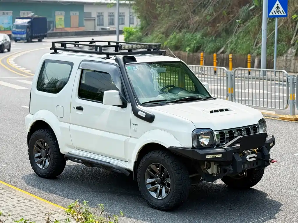 Suzuki Jimny — миниатюра 3