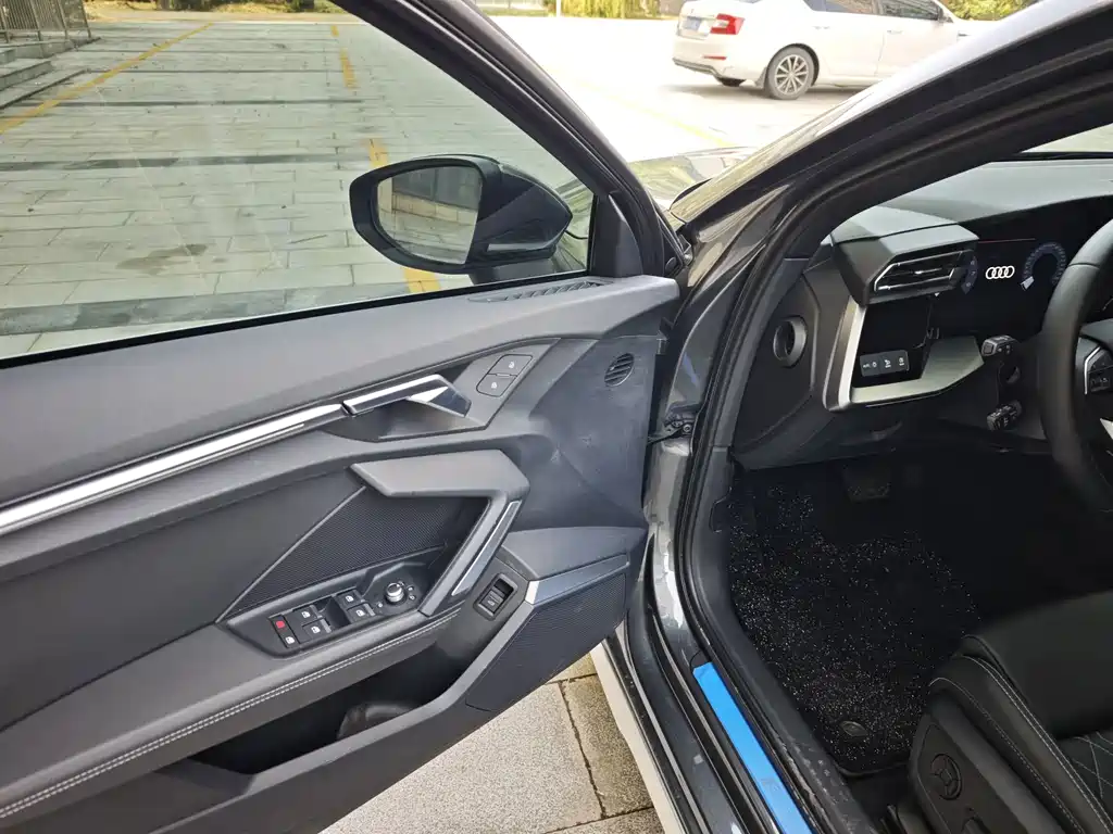 Audi A3 — миниатюра 10