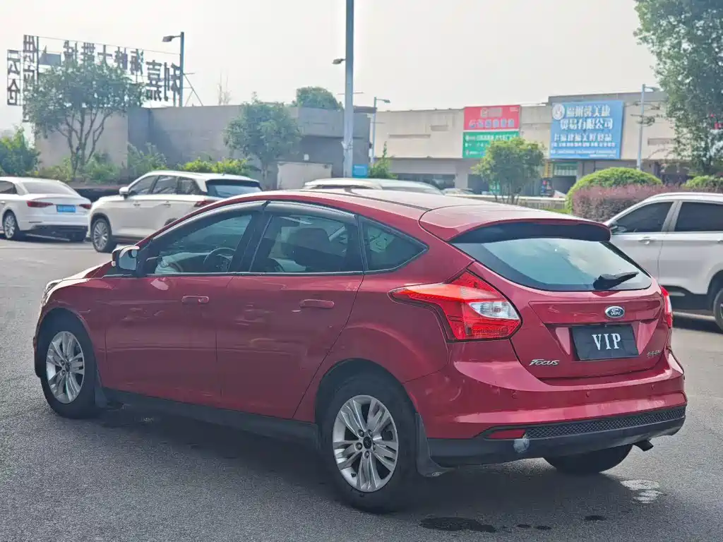 Ford Focus — миниатюра 7