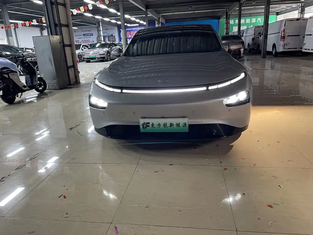 XPeng P7 — миниатюра 2