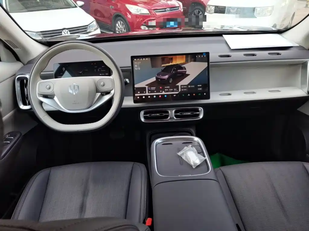 Leapmotor Leapmotor B10 — миниатюра 10