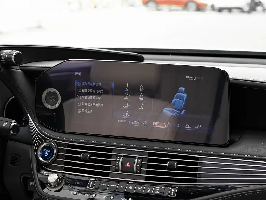 Lexus LS — миниатюра 16
