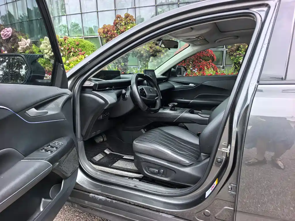 Changan Yida — миниатюра 4