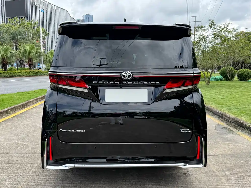 Toyota Vellfire — миниатюра 5