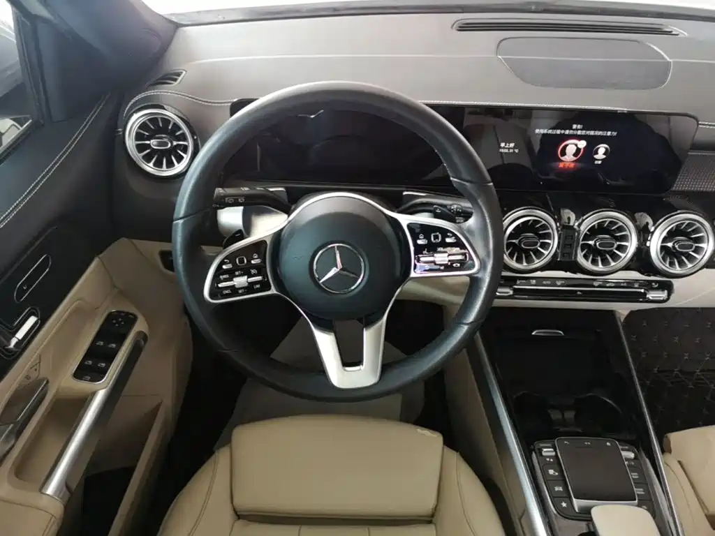 Mercedes-Benz EQB — миниатюра 11
