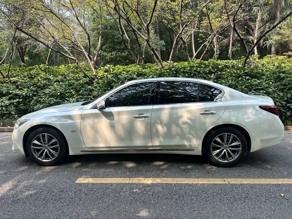 Infiniti Q50L — миниатюра 3