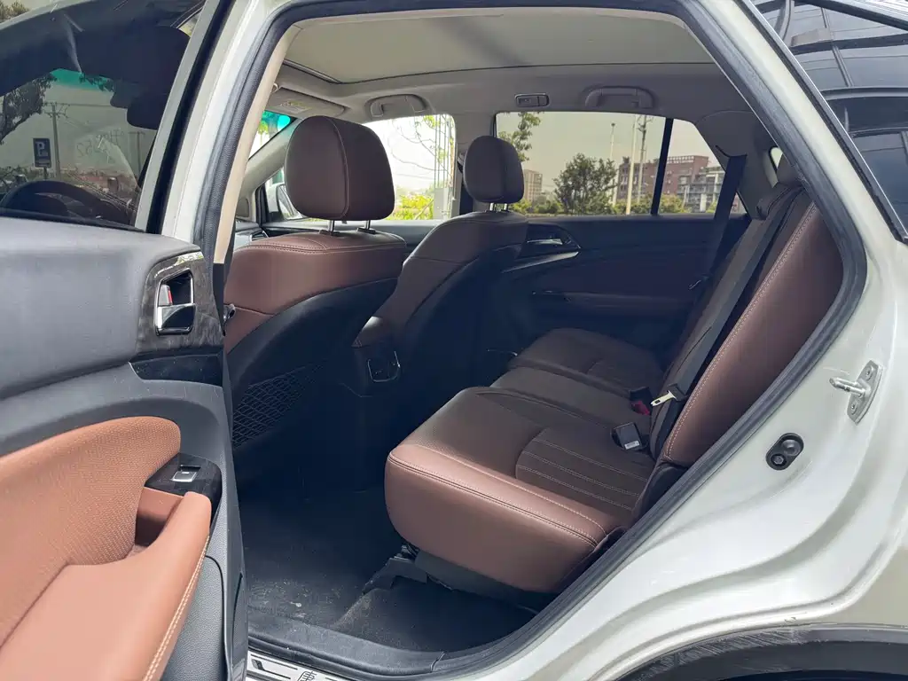 BYD Tang 2017 2.0T