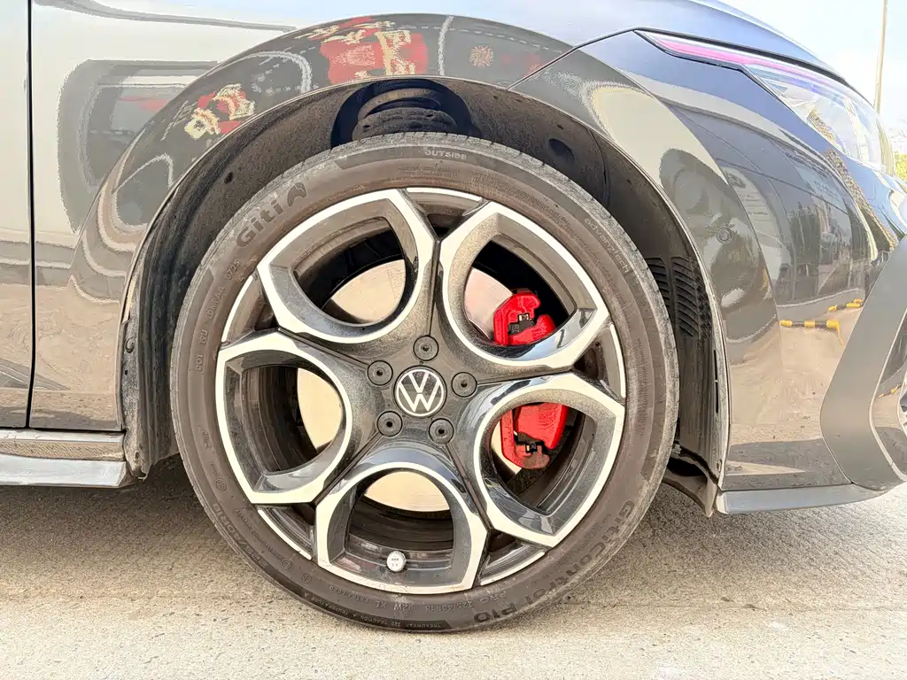 Volkswagen Golf GTI — миниатюра 5