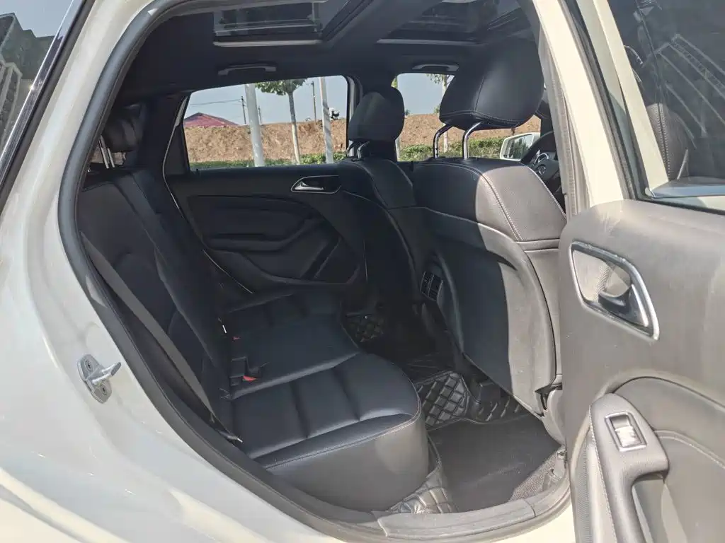 Mercedes-Benz B-Class — миниатюра 23