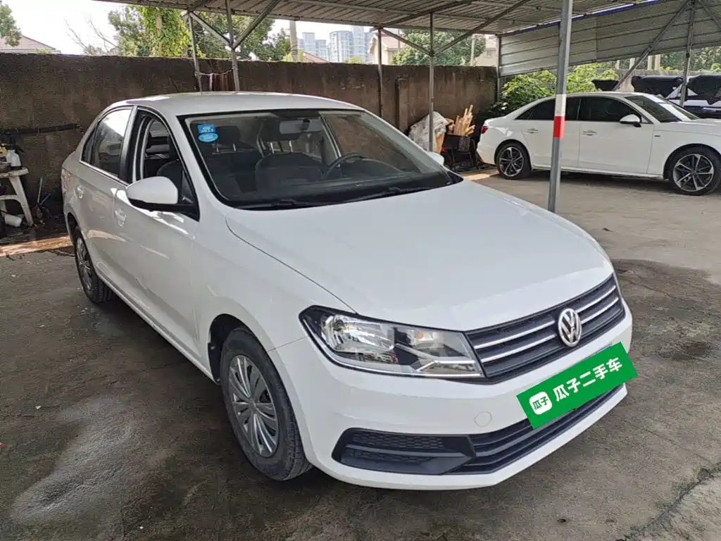 Volkswagen Santana — миниатюра 4