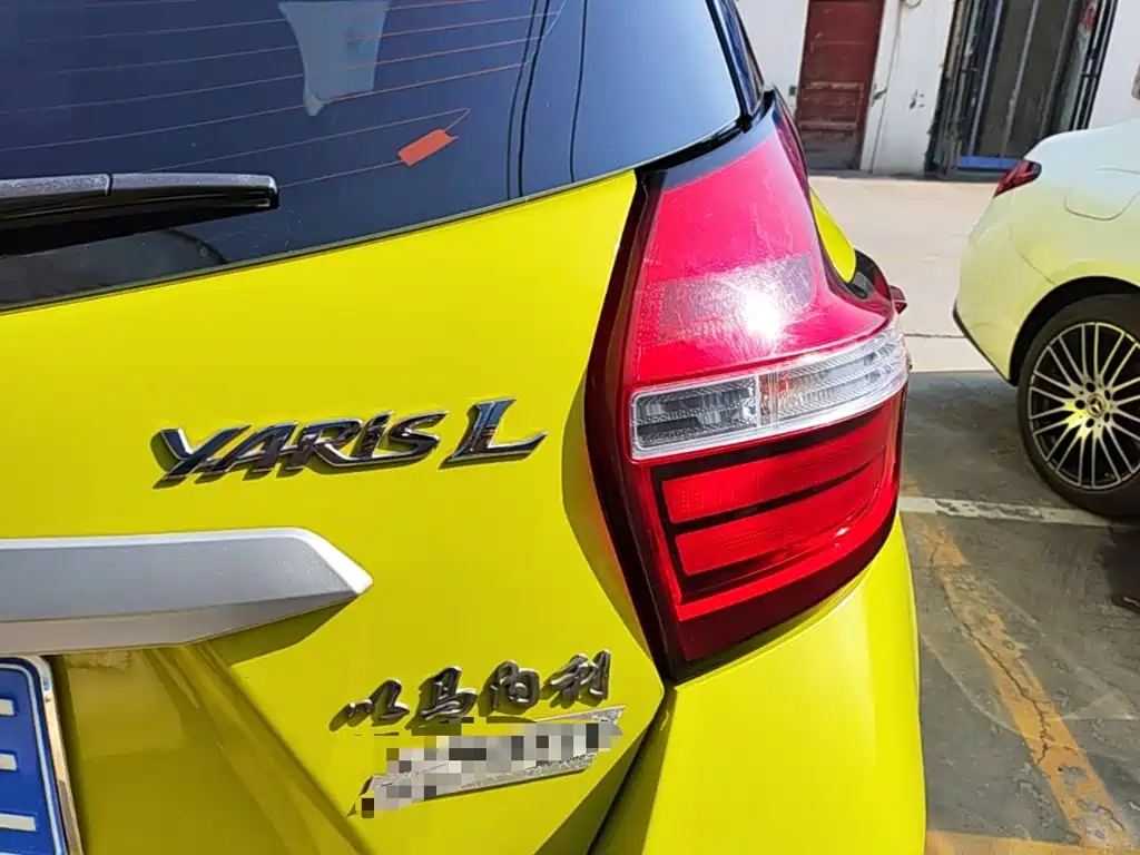 Toyota Yaris L — миниатюра 8