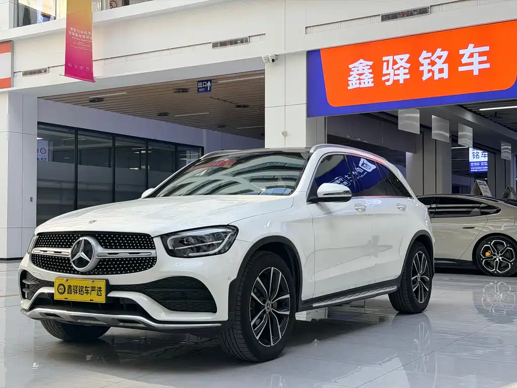MERCEDES-BENZ GLC