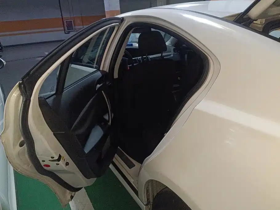 MG MG6 — миниатюра 11