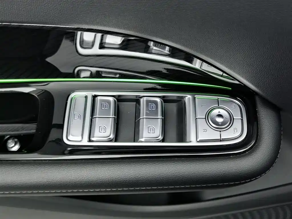 Hongqi HONGQI HS3 PHEV