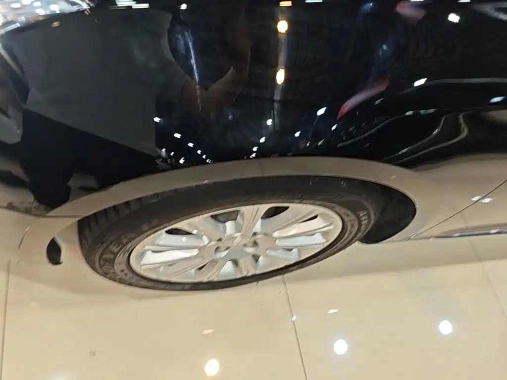 Cadillac XTS — миниатюра 23