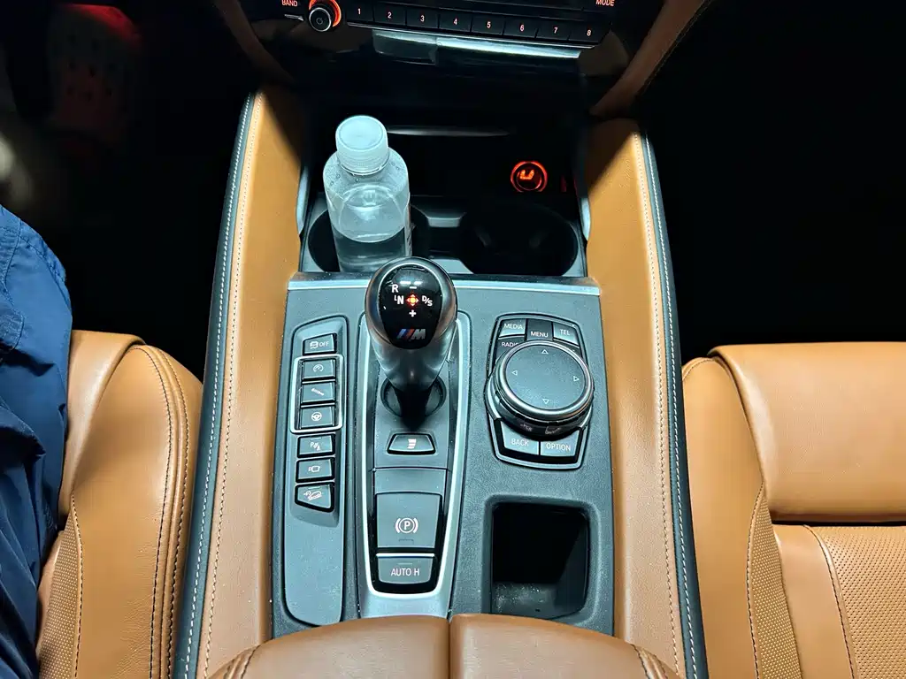 BMW X5 M — миниатюра 10
