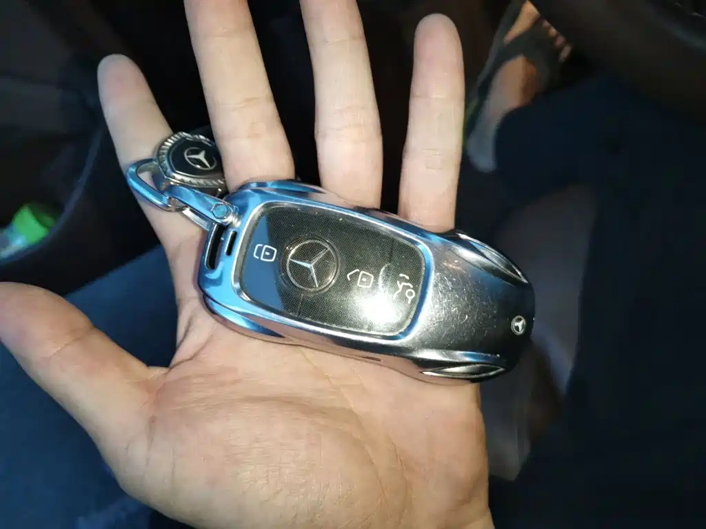 Mercedes-Benz E-Class — миниатюра 12