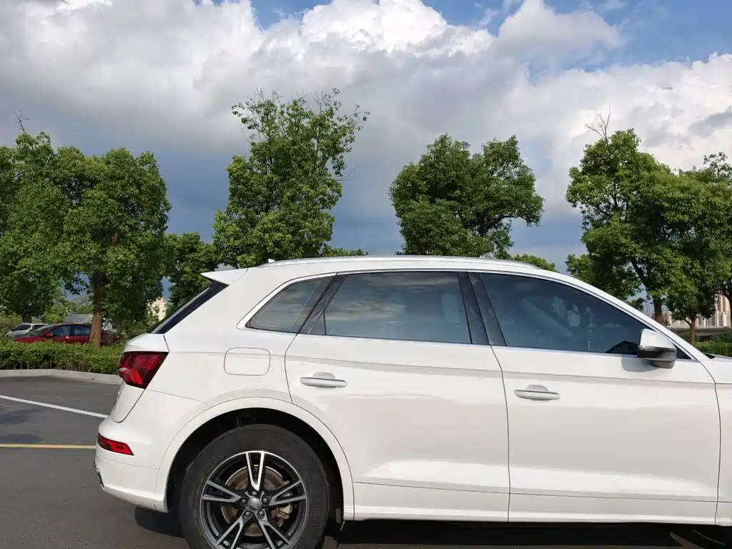 Audi Q5L — миниатюра 7