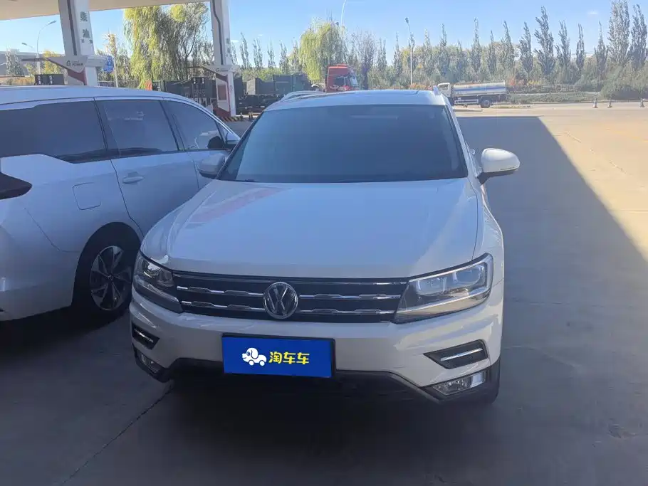 Volkswagen Tiguan L — миниатюра 2