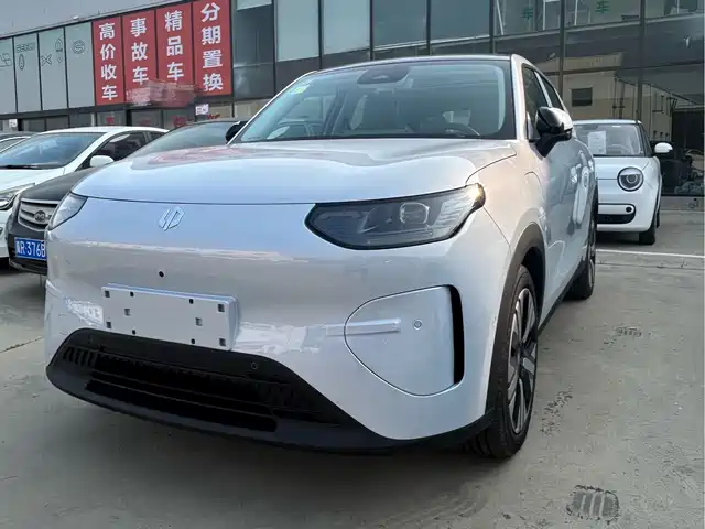 Leapmotor A10