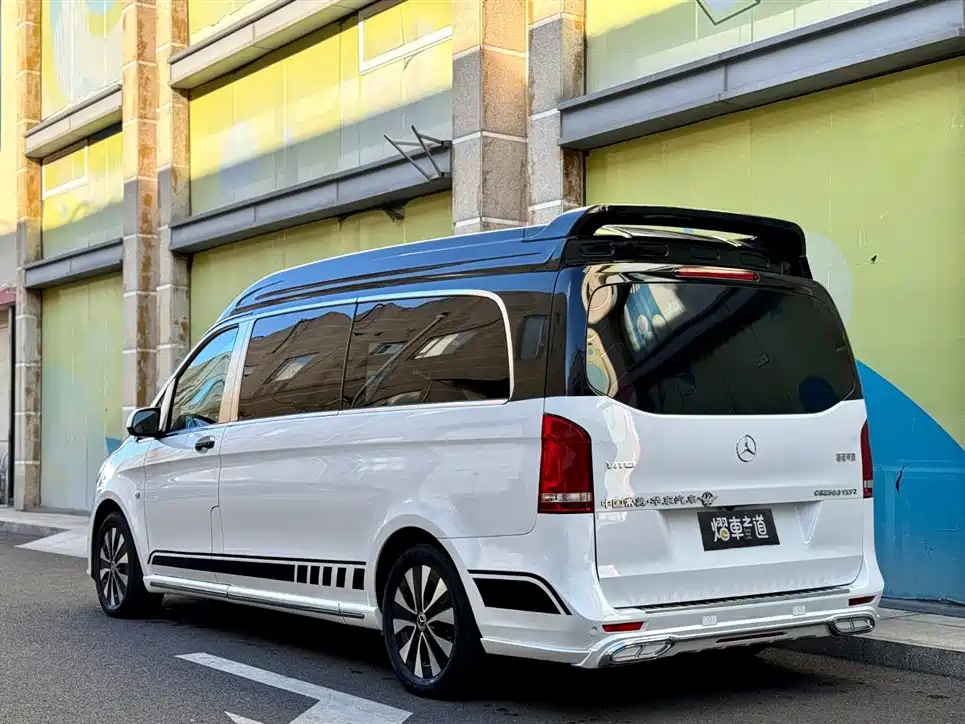 Mercedes-Benz Vito 2021 2.0T 7 мест
