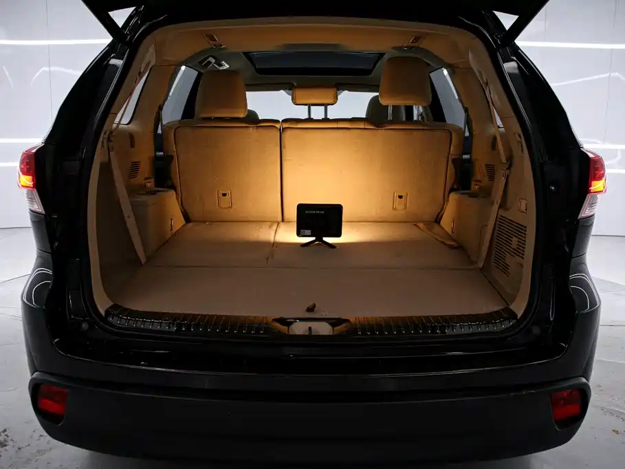 Toyota Highlander — миниатюра 16