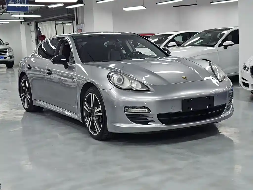 Porsche Panamera — миниатюра 3