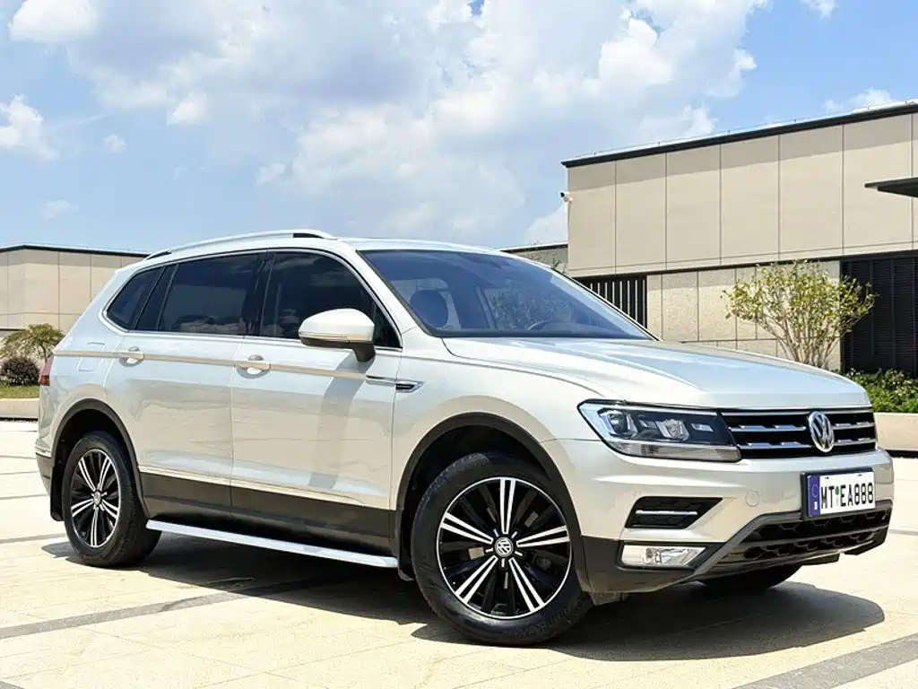 Volkswagen Tiguan L — миниатюра 3