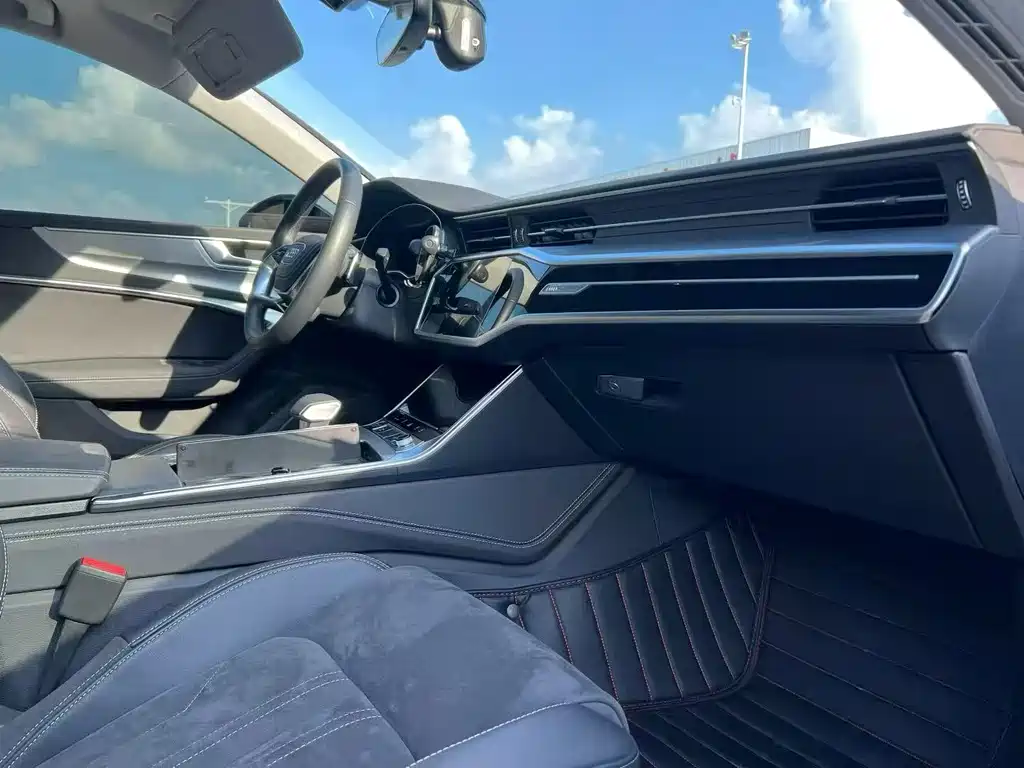 Audi A7L — миниатюра 4