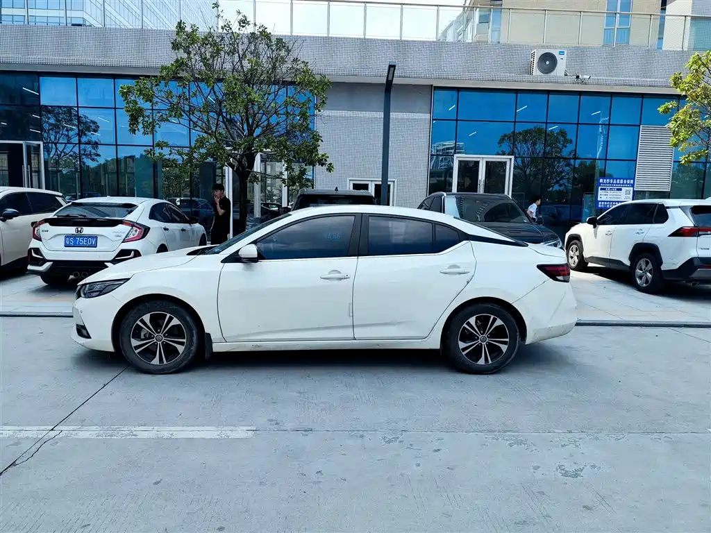 Nissan Sylphy — миниатюра 3