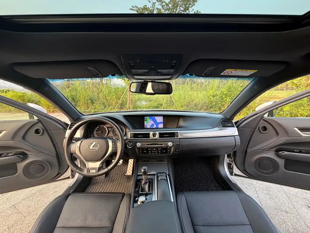 Lexus GS — миниатюра 8