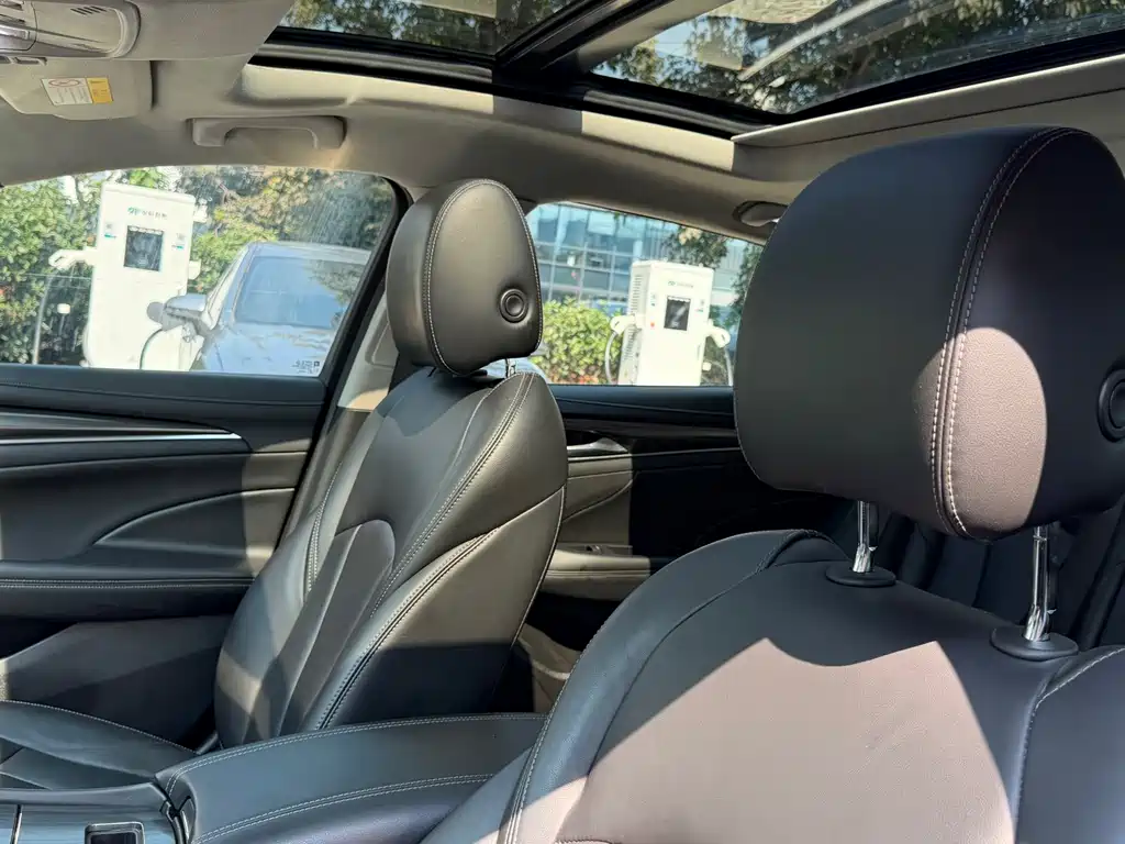 Buick LaCrosse — миниатюра 29