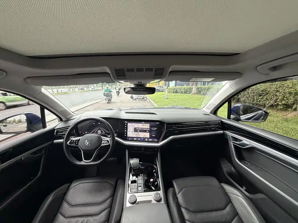 Volkswagen Touareg — миниатюра 7