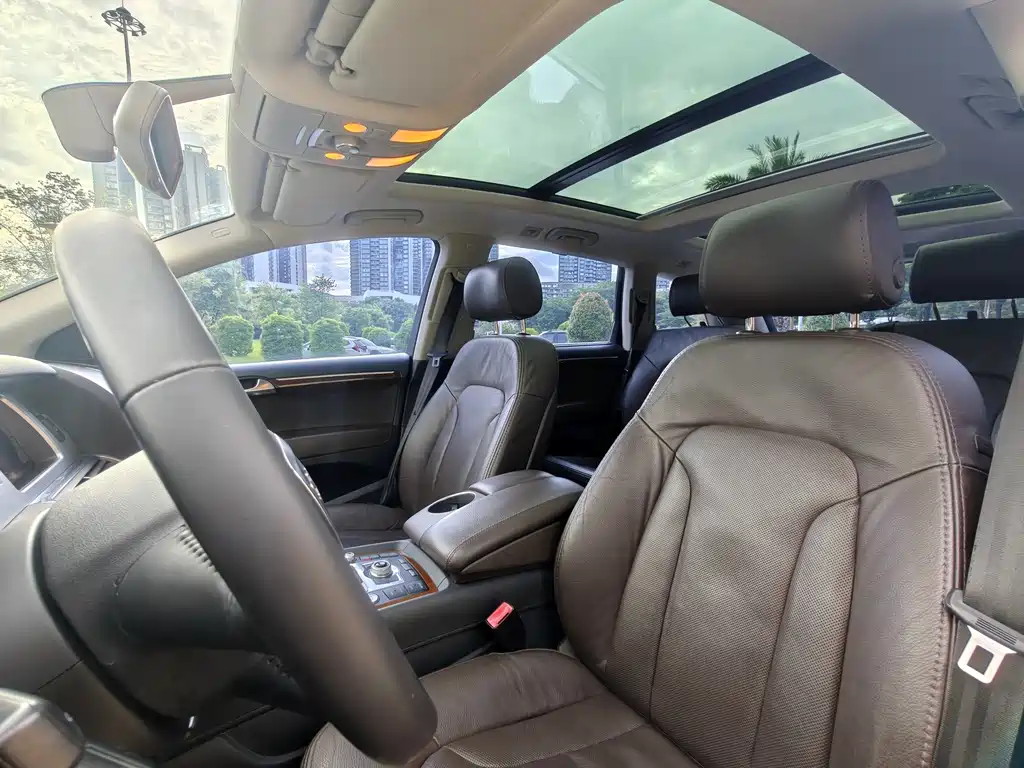 Audi Q7 — миниатюра 7