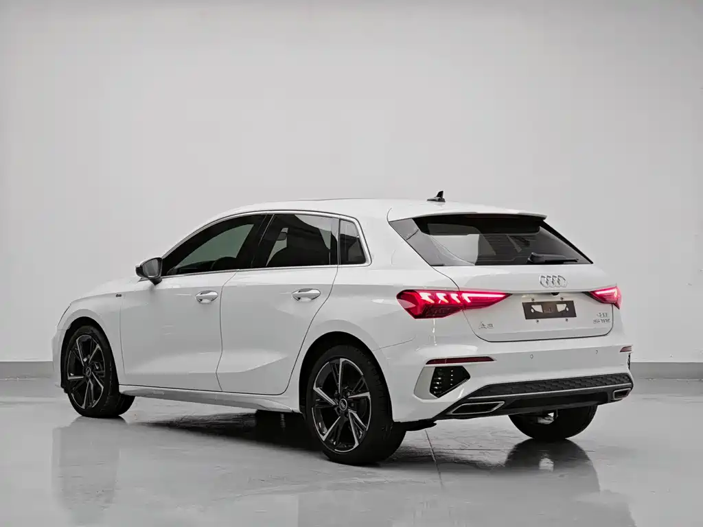 Audi A3 2022 Sportback 35 TFSI Fashion Sport
