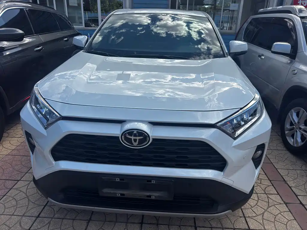 Toyota RAV4 — миниатюра 2