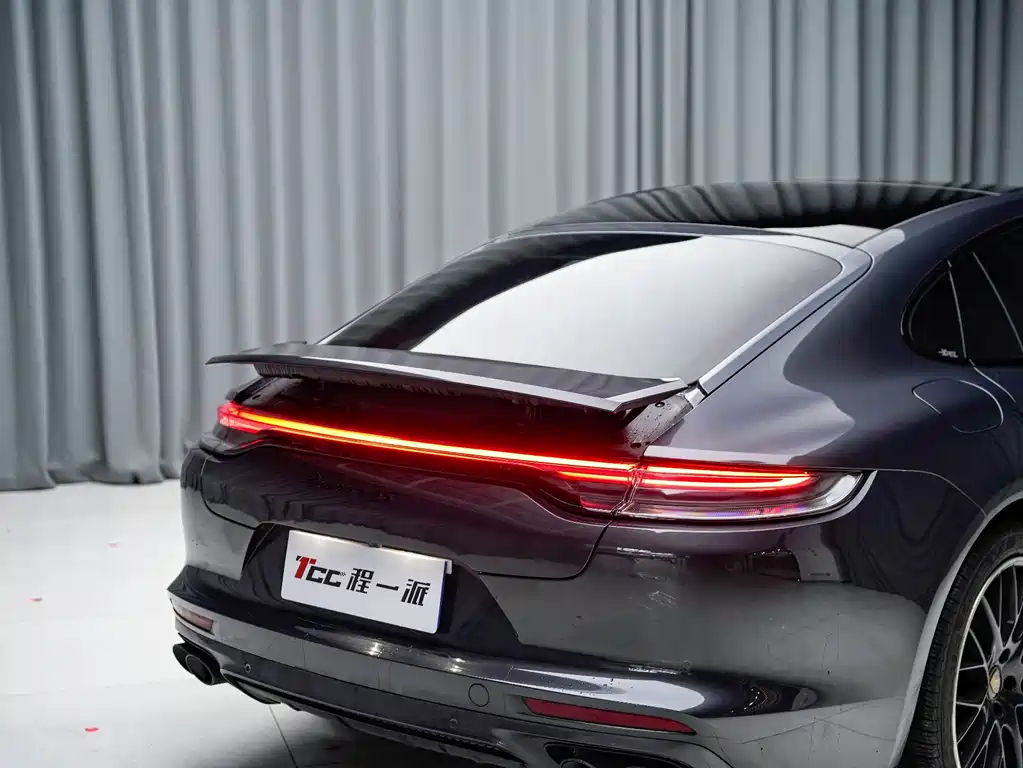 Porsche Panamera — миниатюра 5