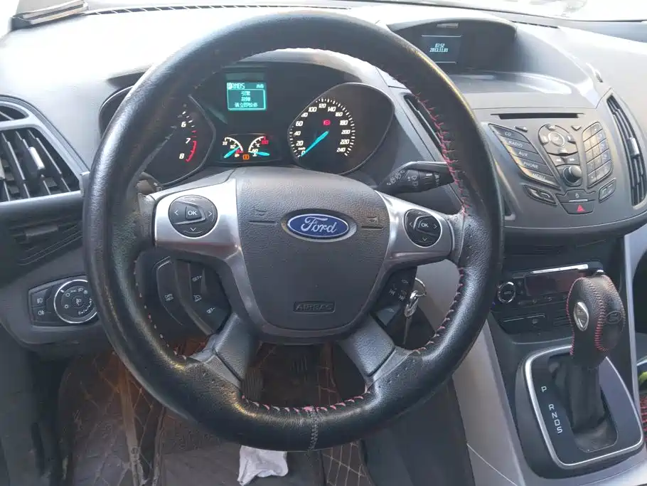 Ford Kuga — миниатюра 14